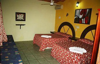 Hotel Villa Flores Rincon de Guayabitos Bagian luar foto